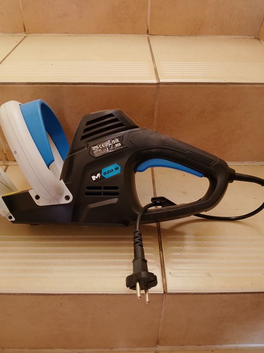 Elektryczne nożyce do żywopłotu