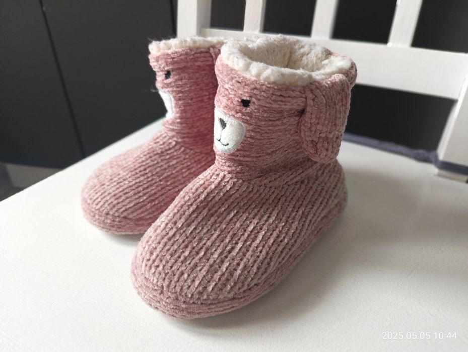 Ciepłe kapcie domowe, pieski, rozmiar 26-27