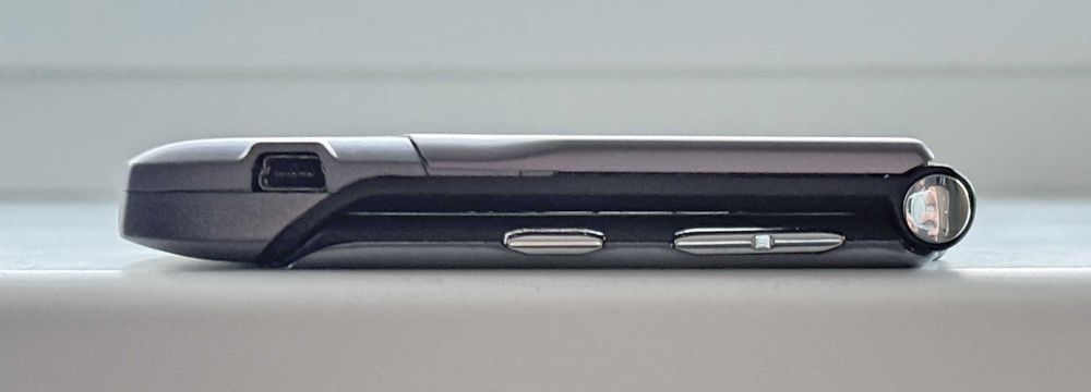 Вінтажна Motorola RAZR V3i Раритет