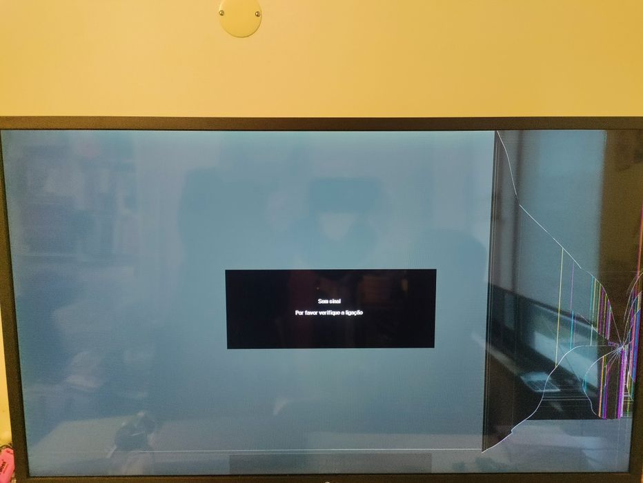 Monitor LG - danificado
