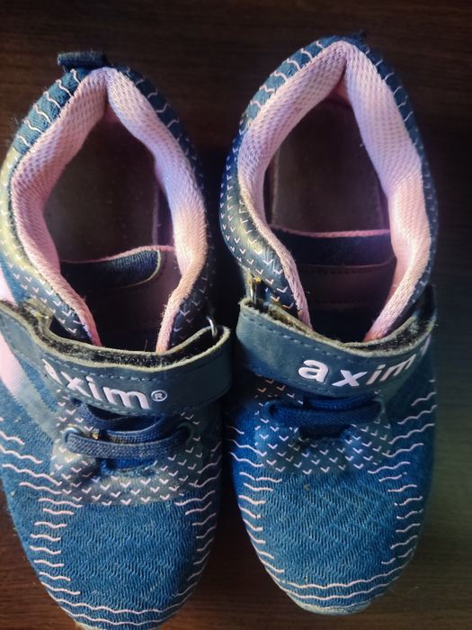 Buty dziewczęce sportowe adidasy na rzep