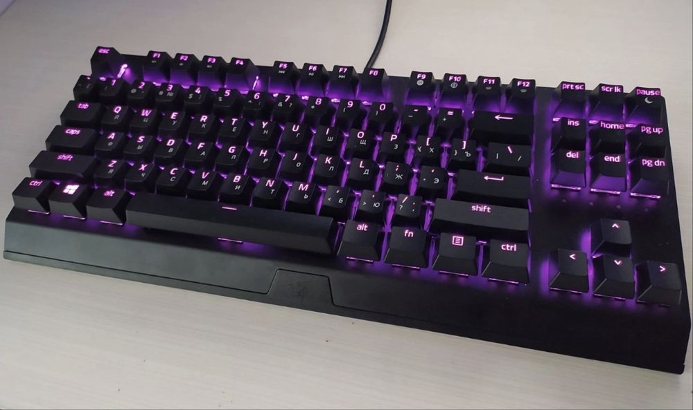 Клавіатура Razer black widow і миша razer коврик в подарунок