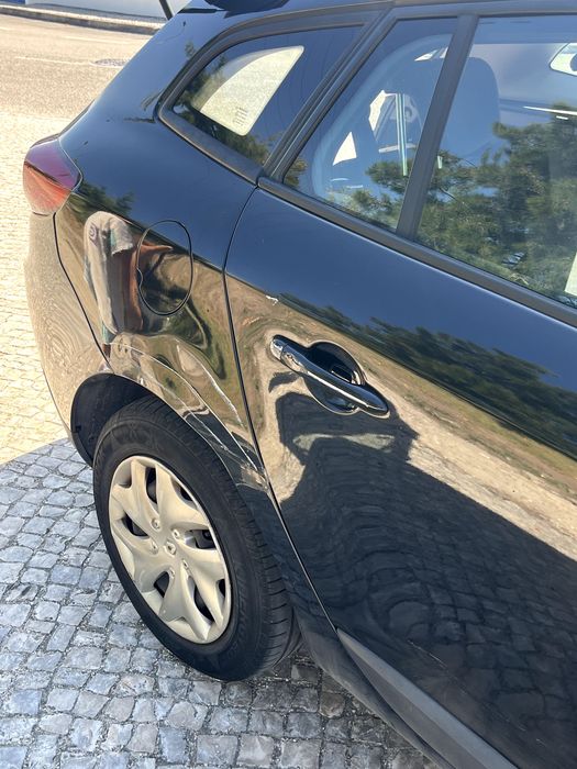 Mégane Sport Tourer 1.5 dCi 90 cv | 2013 | 209.000 km | Distribuição feita | Manutenção recente | 2 chaves