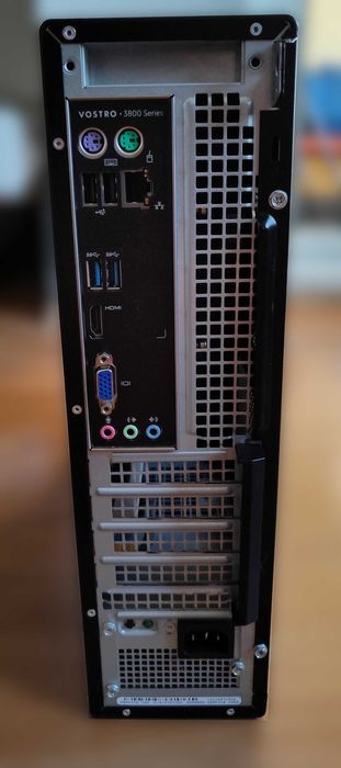 Komputer stacjonarny Dell Vostro 3800 i5-4460 8GB 460GB HDD Windows 10