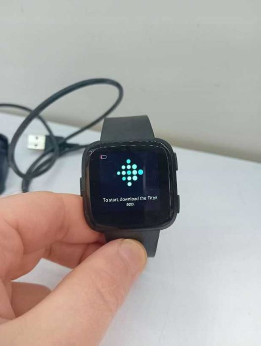 Smartwatch Fitbit Versa czarny