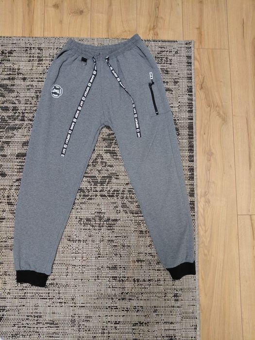 Spodnie dresowe  170 cm