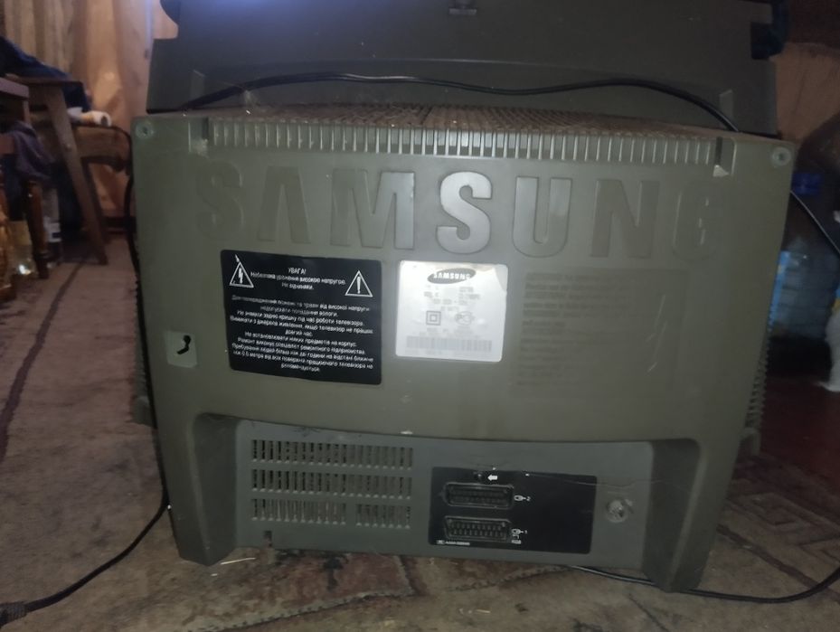 Продам телевизор Самсунг