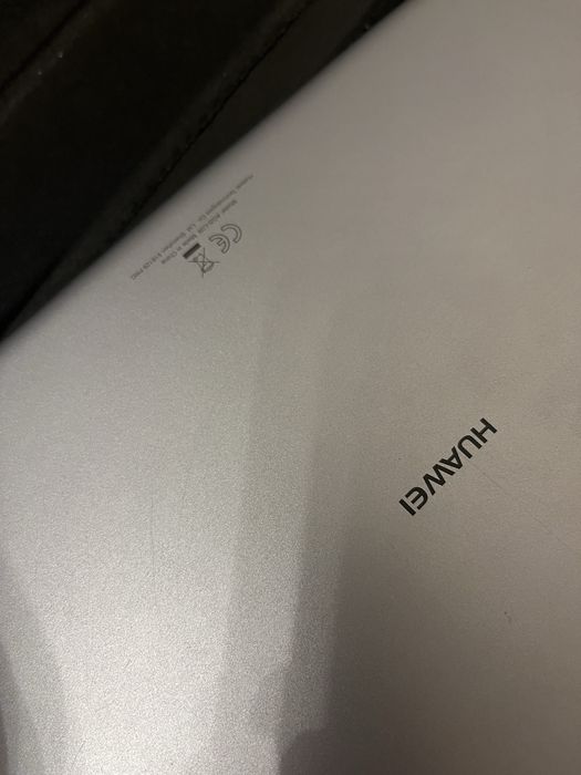 Планшет HUAWEI на запчасти