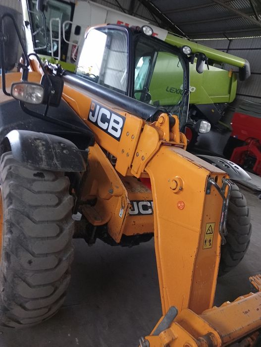 Ładowarka teleskopowa JCB 535-95