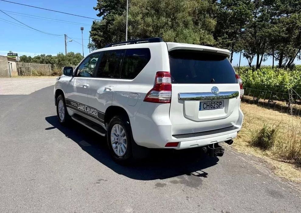 Toyota Land Cruiser 2.8 D-4D Auto Executive