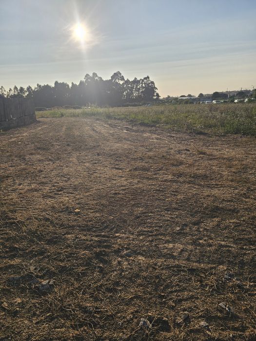 Terreno junto ao aeroporto do Porto