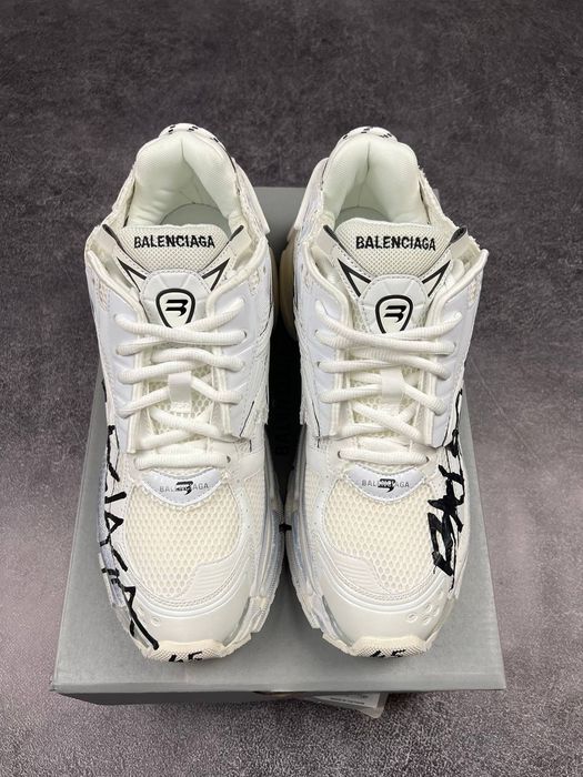 Кросівки Balenciaga Runner Graffiti White Black