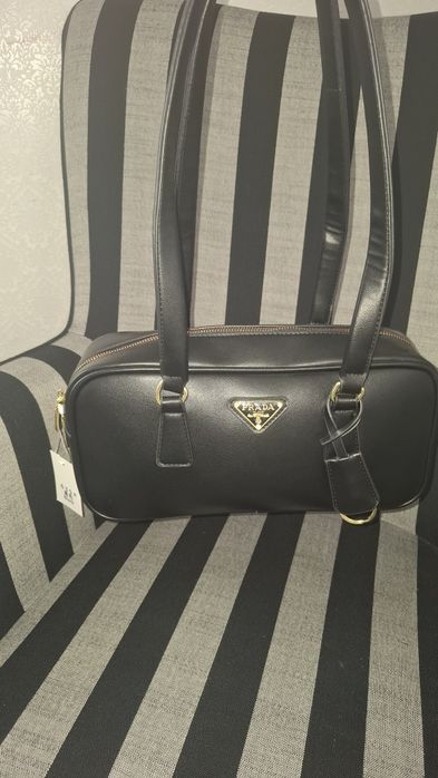 Продам ,сумку Prada,нова