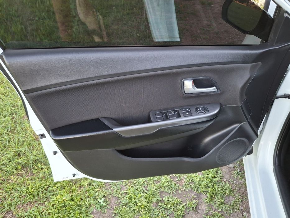 Kia Rio 2012 1.6 automatic