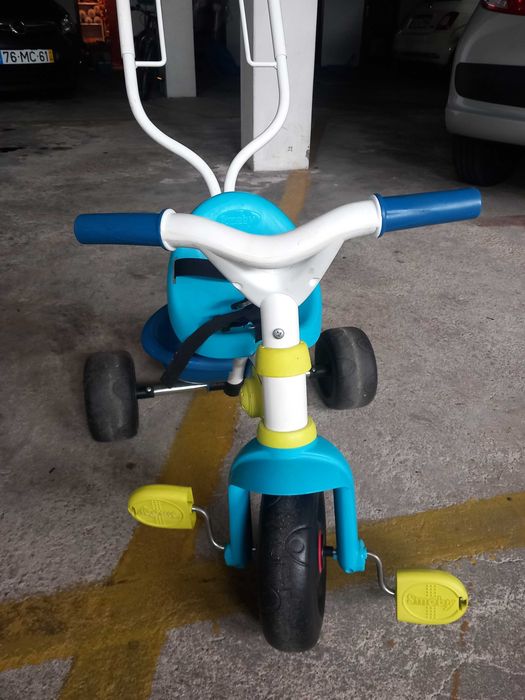 Triciclo para criança