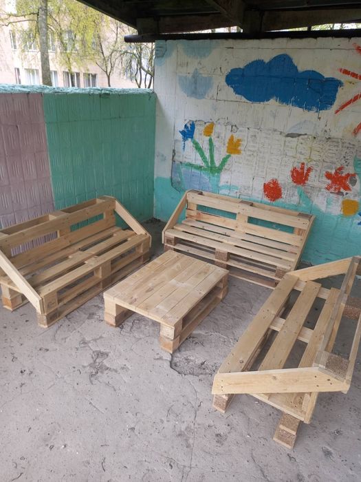 Садові меблі з піддонів