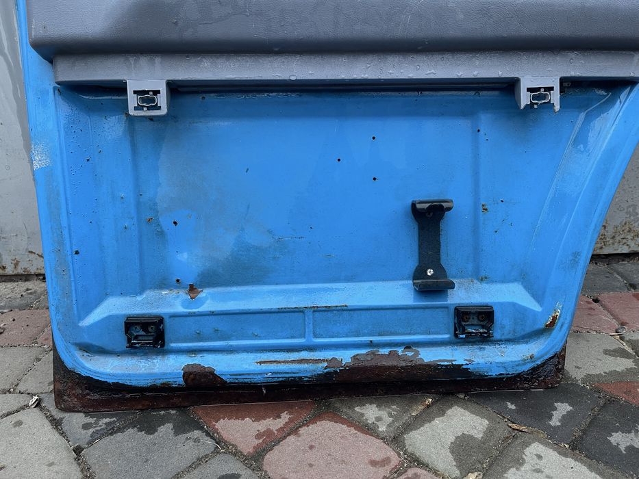 Продам двері спрінтер 2000р