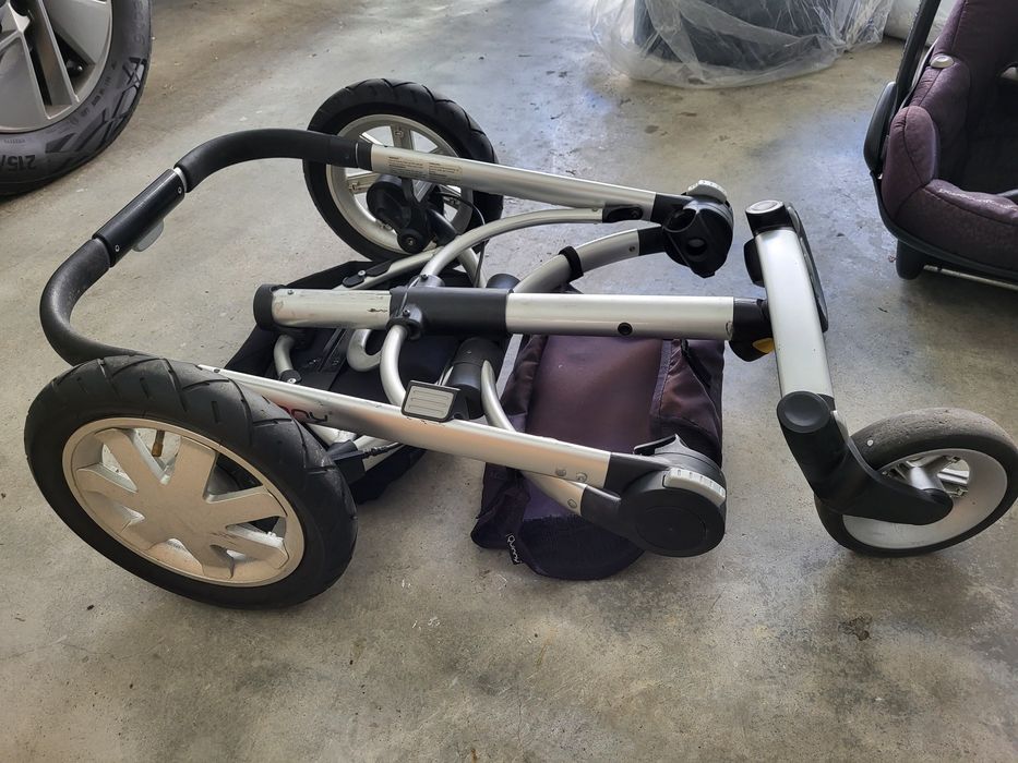 Carrinho de Bebé Qwinny