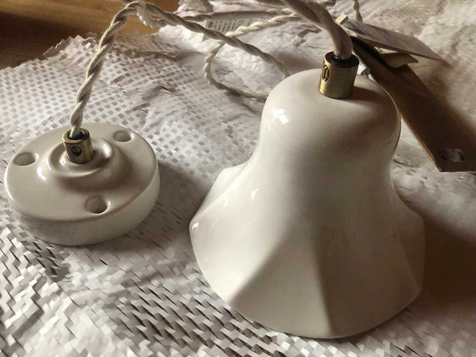 Lampa ceramiczna w kształcie Kwiatu Zara Home