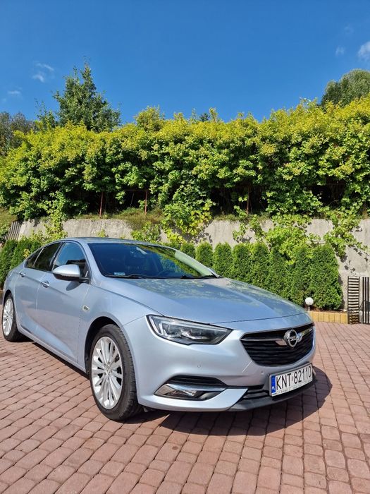 Sprzedam opel Insignia B 2.0 Cdti 210km 4x4 automat hak serwisona pl