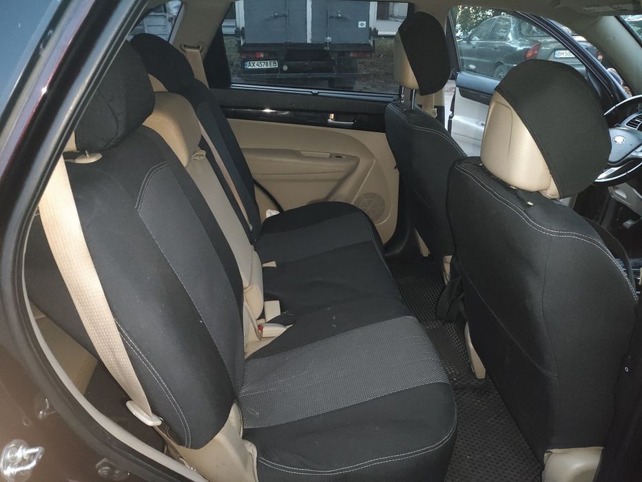 подається KIA Sorento