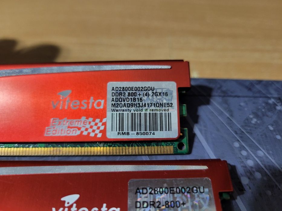 DDR 2 8gb razem 4x2gb dual channel. Adata Mushkin OCZ