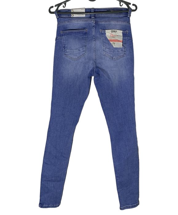 Джинси жіночі