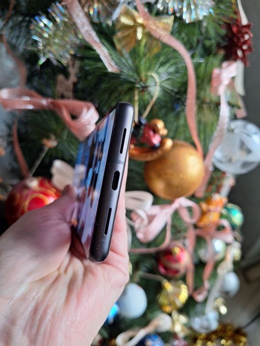 Продам Google pixel 7