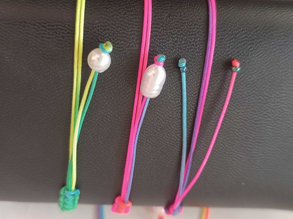Pulseiras ajustáveis - vários modelos possíveis