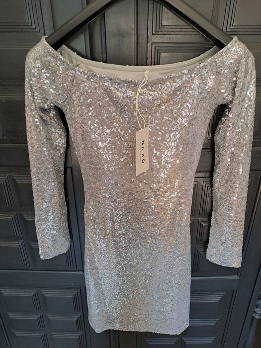NA-KD Vestido Prateado off shoulder