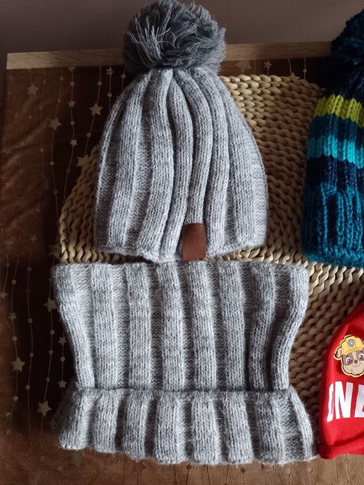 Czapki zimowa i wiosenna kupione w C&A stan idealny