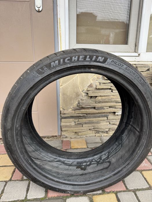 Michelin pilot sport 4s 225/40/19 ZR