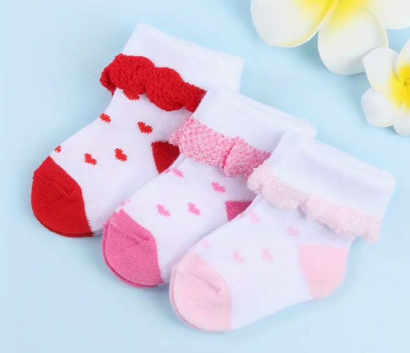 3 Pares de Meias (0-6M) NOVAS