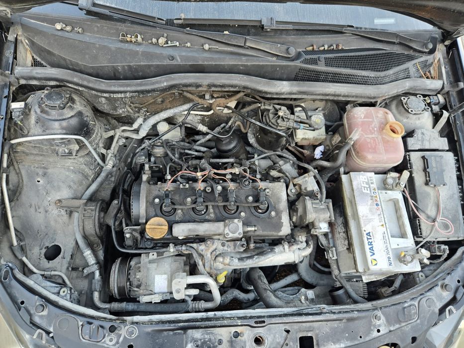 Opel Astra Coupe junta cabeça queimada