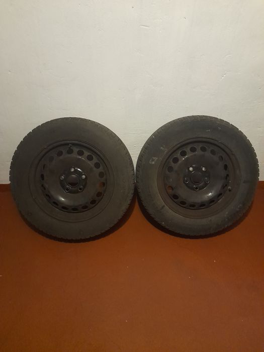 Felgi stalowe+kolpaki vw 5x112 15cali. Cena za calosc.