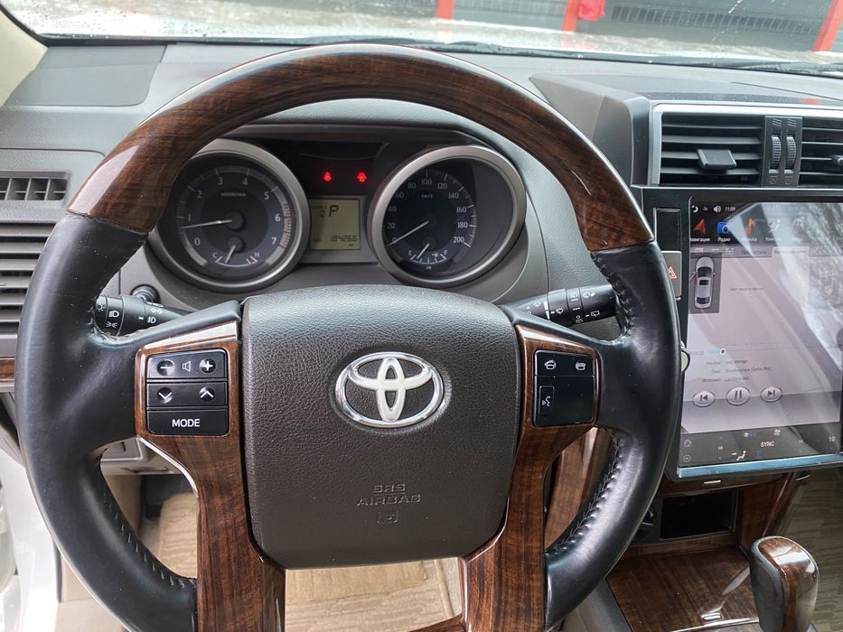 Продам Тойоту Прадо