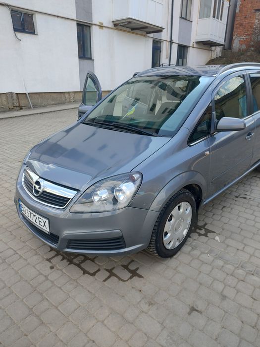 Opel Zafira b 1.9ctdi 2005 рік