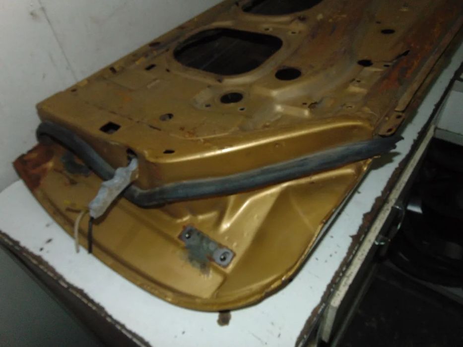 Mercedes W107 porta " nova de stock antigo