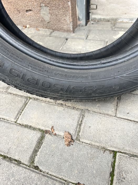 Зимова шина nokian 235/50/19