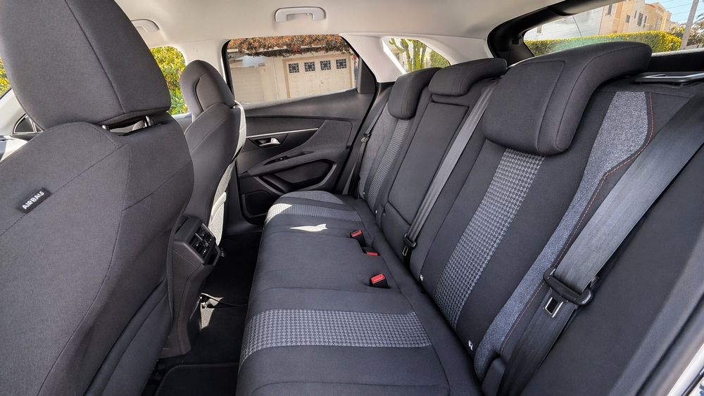 Peugeot 3008 BlueHDi 120 EAT6 Stop & Start Allure
