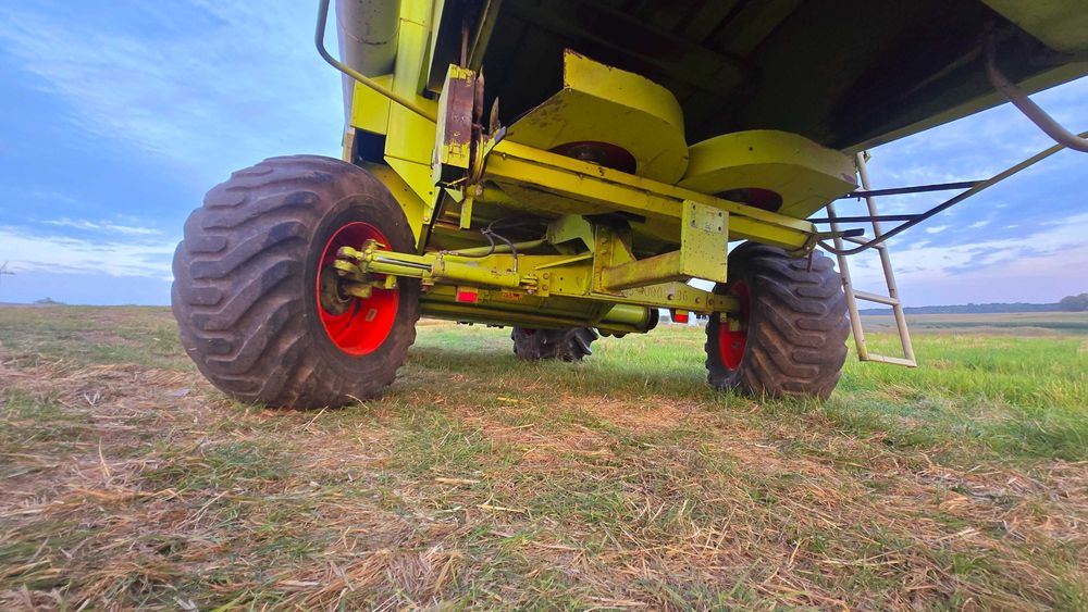 Комбайн claas mega 208 lexion