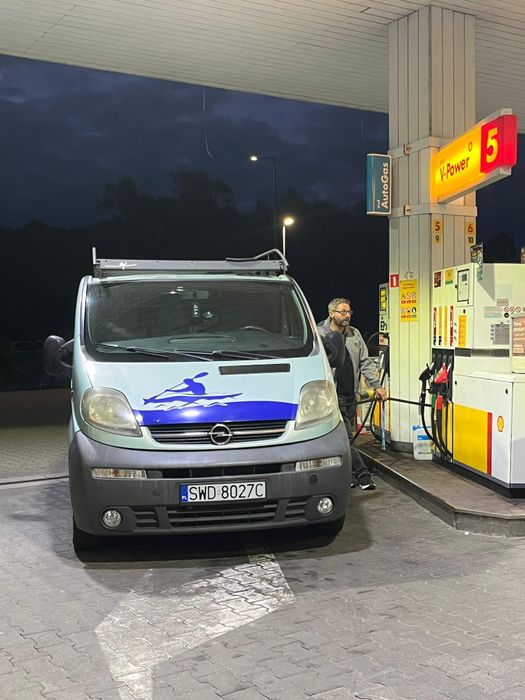 Opel vivaro 9 os. Do remontu