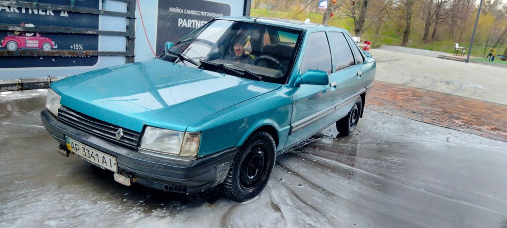 Авто на полном ходу