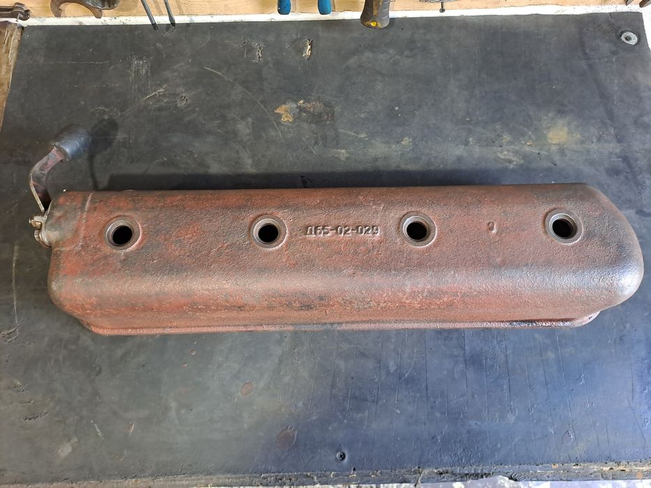Крышка двигателя Д65, ЮМЗ