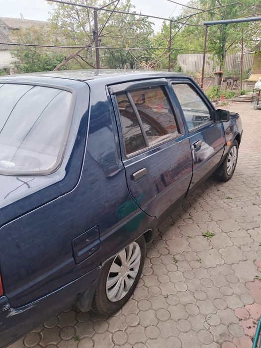 Продам автомобіль в гарному стані