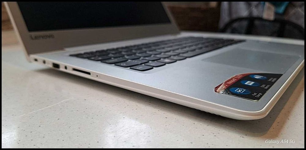 Ideapad Lenovo  i3  6gen biznesowy 1.4,1 cala podświetlana klawiatura