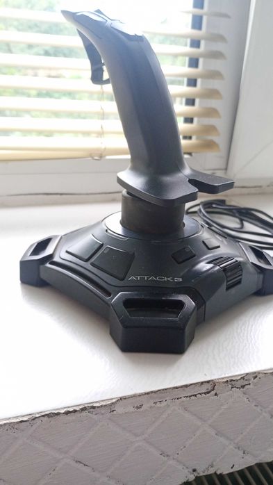 Джойстик компьютерный Logitech Atack 3