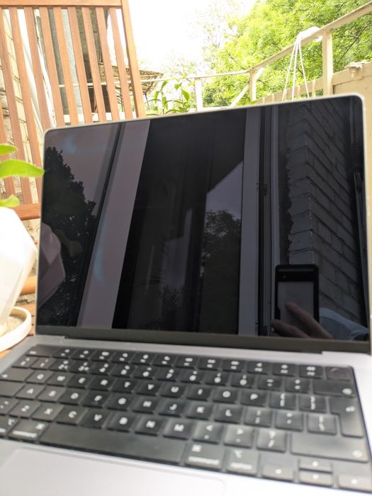 MacBook Pro 14" (2021) M1 Pro / 32 GB