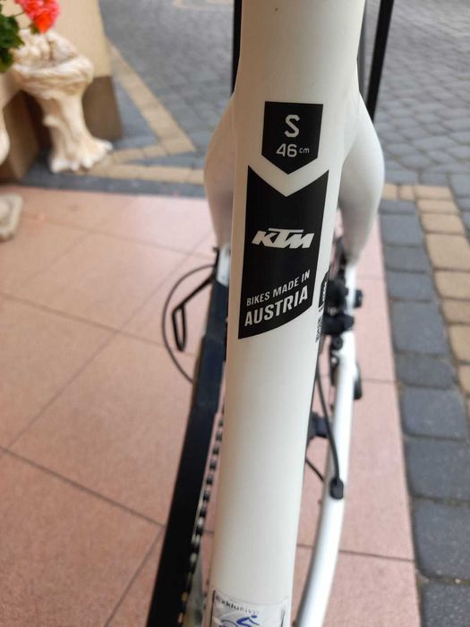 Rower Elektryczny KTM Cento 10 CX5 500Wh r.S/46cm 2020 Bosch CX 75Nm