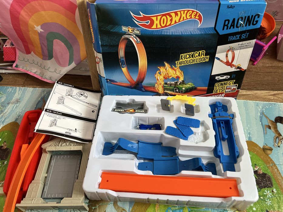 2 треки типу hotwheels